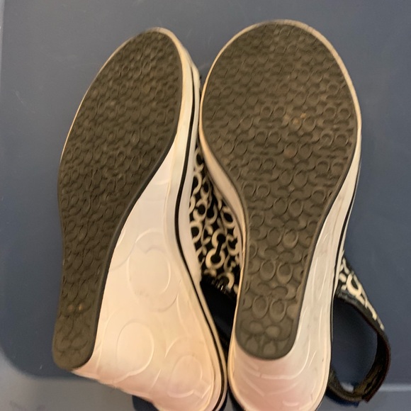 Coach women’s wedges size 5.5 - Picture 5 of 5
